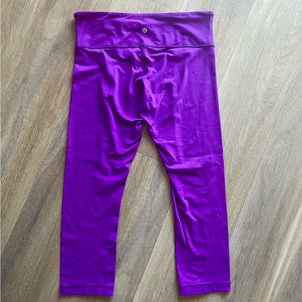 lululemon Purple leggings with a little bit of stretch #leggings #lululemon